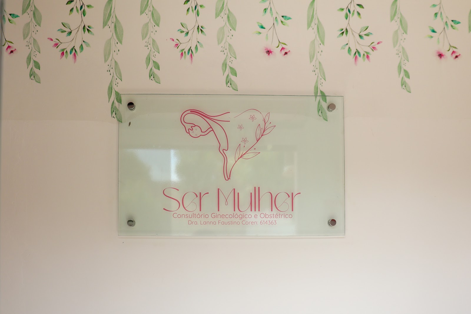 Clínica Ser Mulher - Especializada em Saúde da Mulher - Dra Enfª Lanna Faustino COREN 000614363