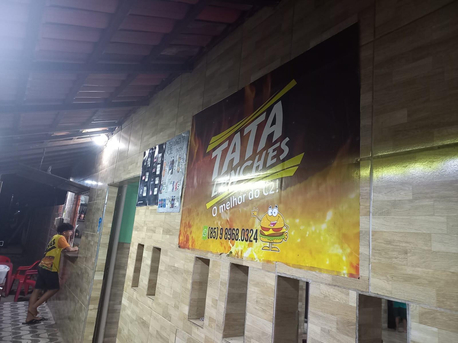 TATÁ lanches