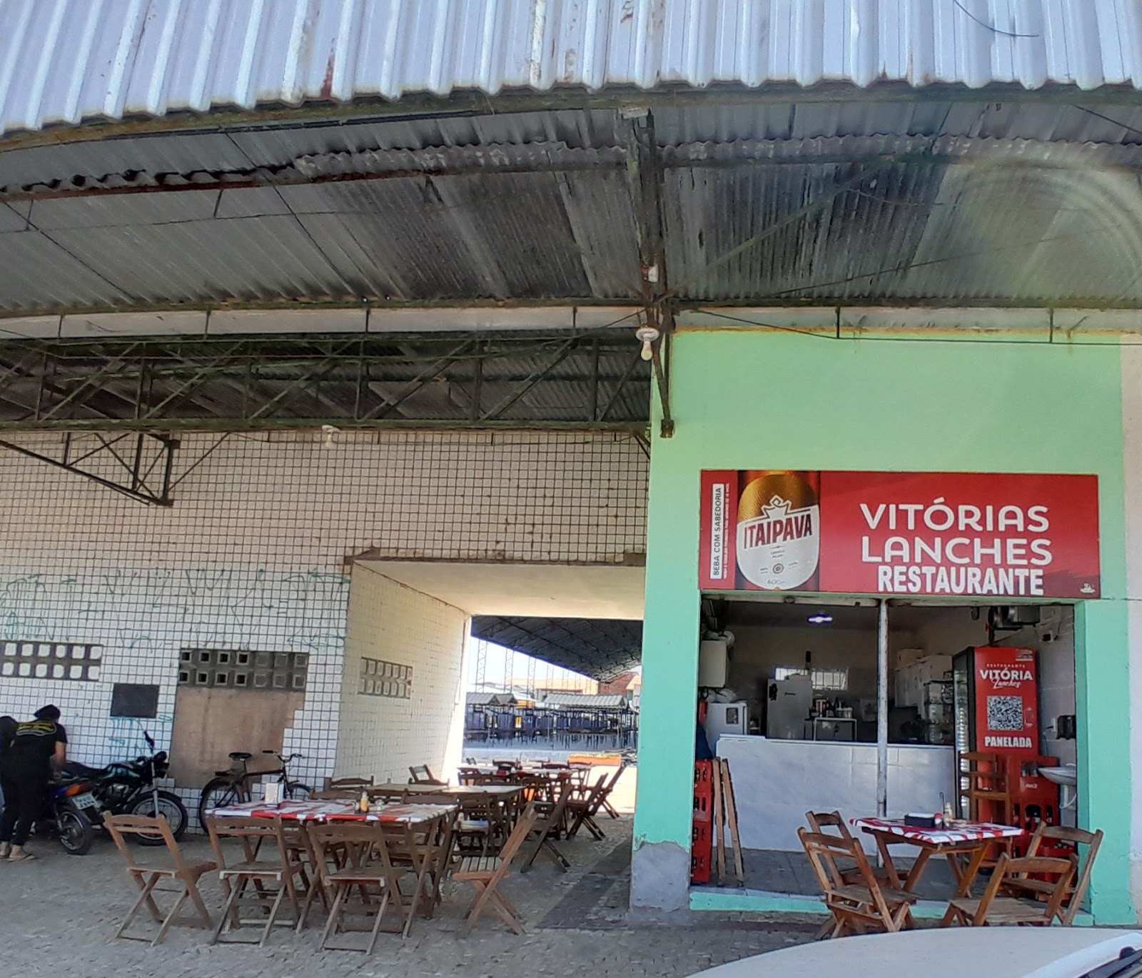 VITÓRIAS LANCHES RESTAURANTE