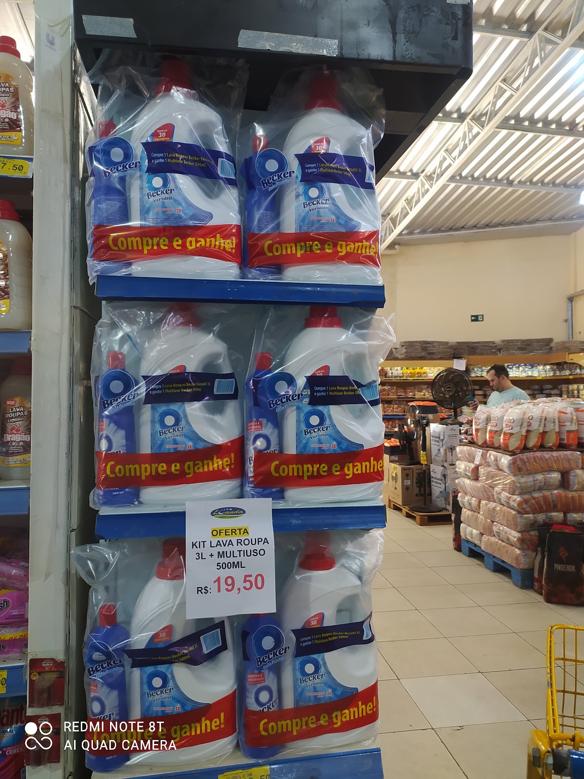 Luanda Pintal Mercadinho