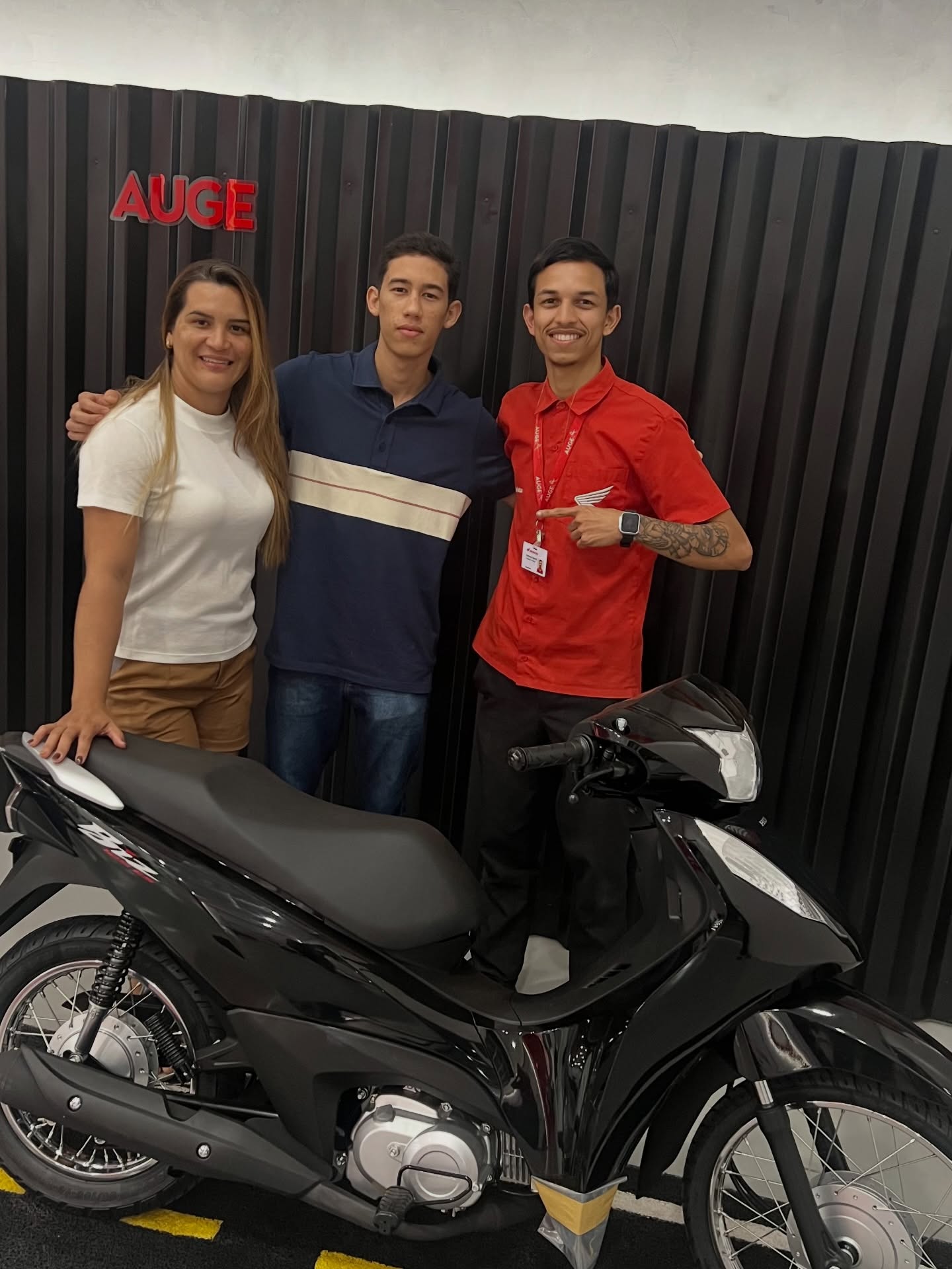 Parabéns meu parceiro @germaninxz e @keila_do_bolso pela conquista da zero km, quem da o primeiro passo vê acontecer!
Faça que nem eles, vem com o calldaz, o realizador de sonhos🚀😝
@calldazaugemotos 
•
•
#fypシ❤️💞❤️ #fypppppppppppppppppppppppppppp...
